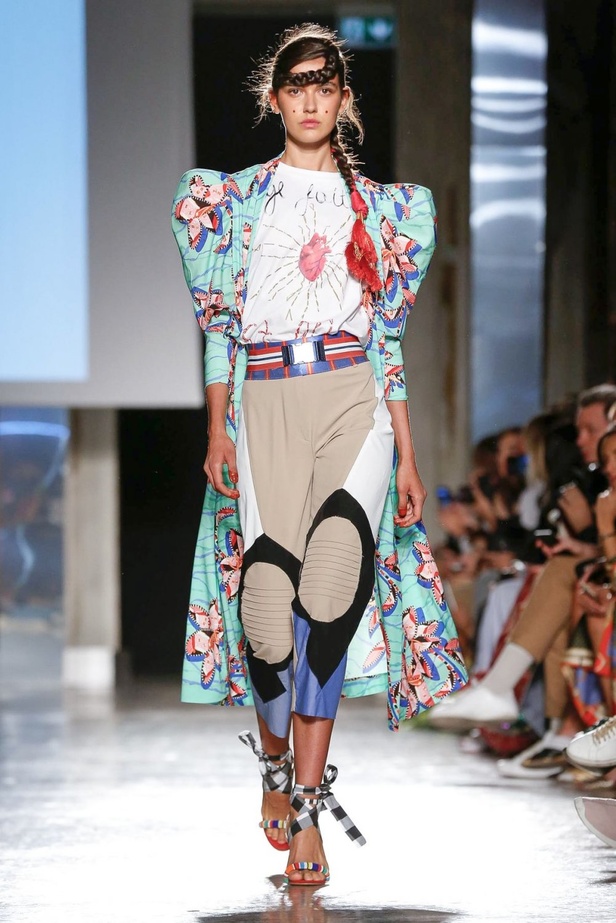 اسبوع الموضة في ميلان 2019 أزياء  STELLA JEAN الجاهزة لربيع وصيف 2020