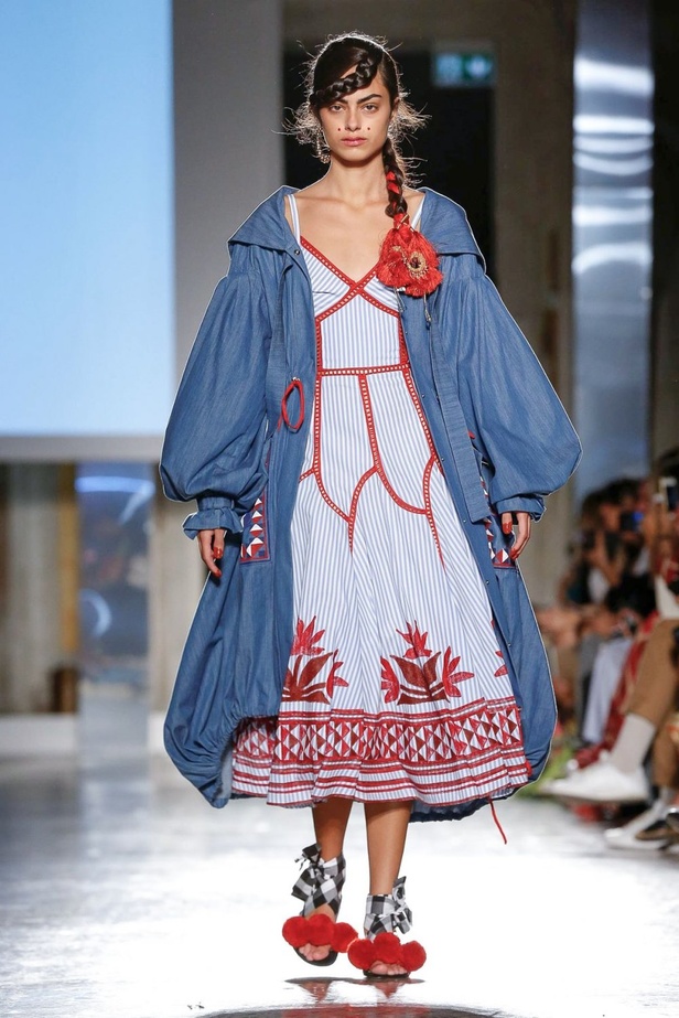 اسبوع الموضة في ميلان 2019 أزياء  STELLA JEAN الجاهزة لربيع وصيف 2020