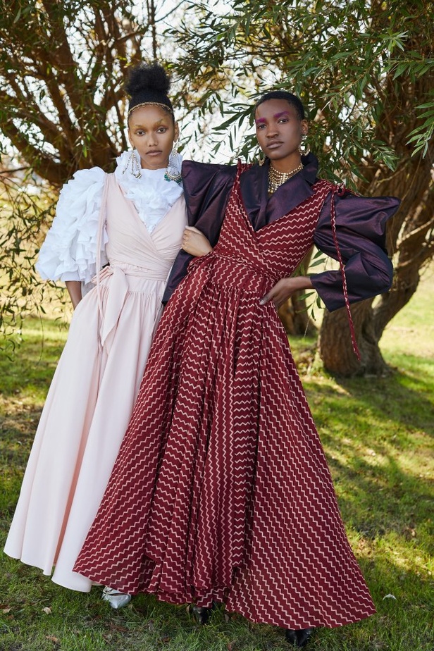 عرض ازياء OSMAN لربيع وصيف 2021 من اسبوع لندن للموضة