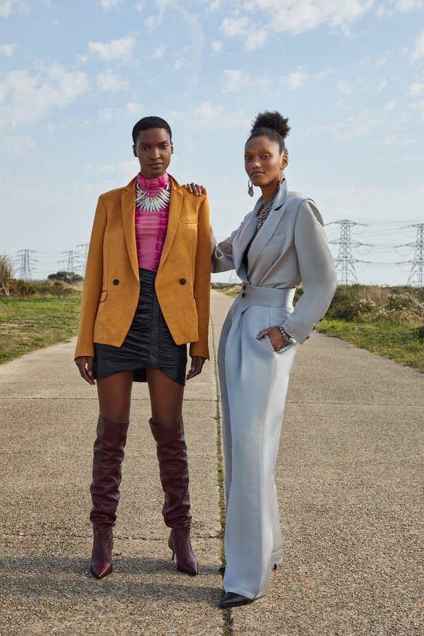 عرض ازياء OSMAN لربيع وصيف 2021 من اسبوع لندن للموضة