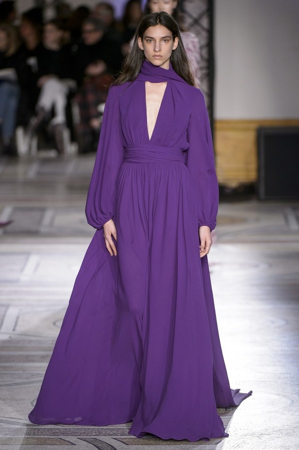 مجموعة Giambatista Valli من الألبسة الفاخرة لربيع وصيف 2018