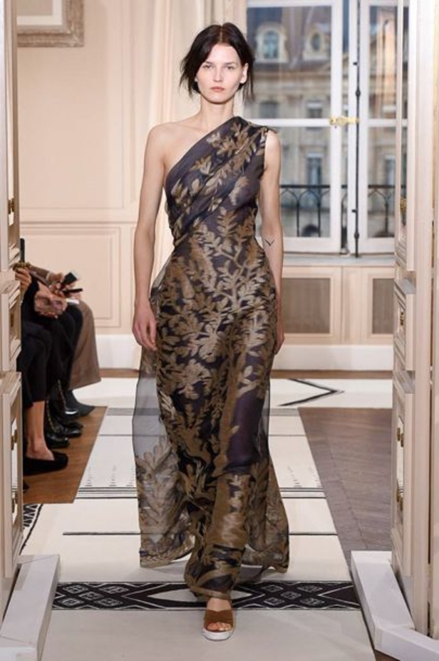 مجموعة "سكيابريلي" للهوت كوتو لموسم ربيع وصيف 2018