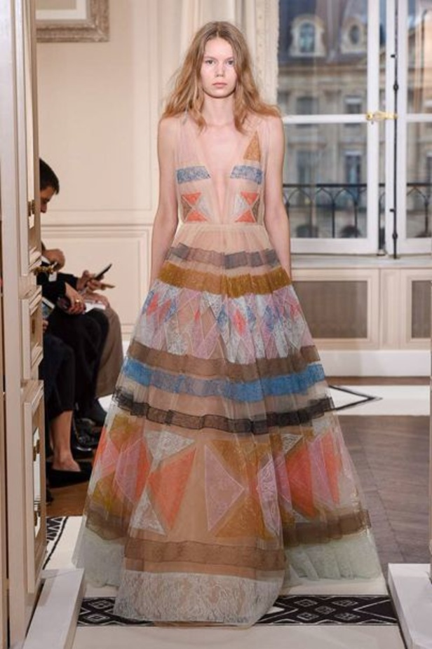 مجموعة "سكيابريلي" للهوت كوتو لموسم ربيع وصيف 2018