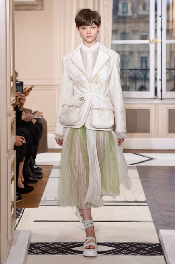 مجموعة "سكيابريلي" للهوت كوتو لموسم ربيع وصيف 2018