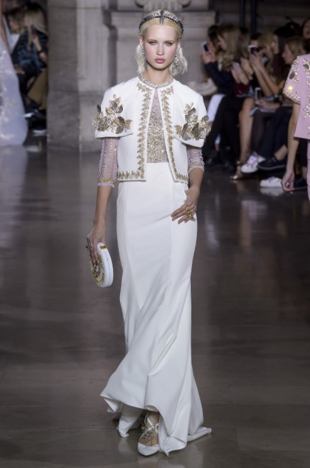 عرض ازياء جروج حقيبة لربيع وصيف 2018