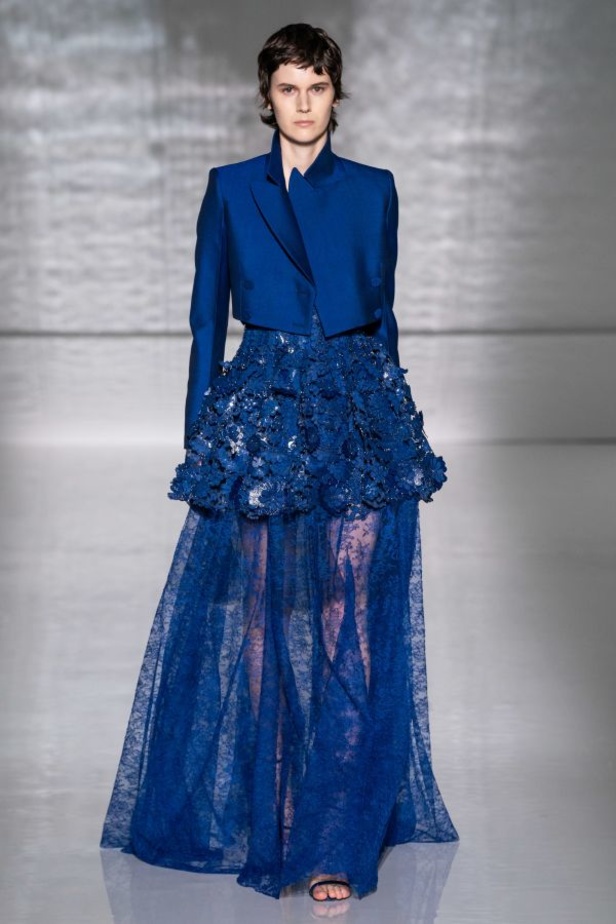 عرض أزياء Givenchy لهوت كوتو ربيع وصيف 2019 !