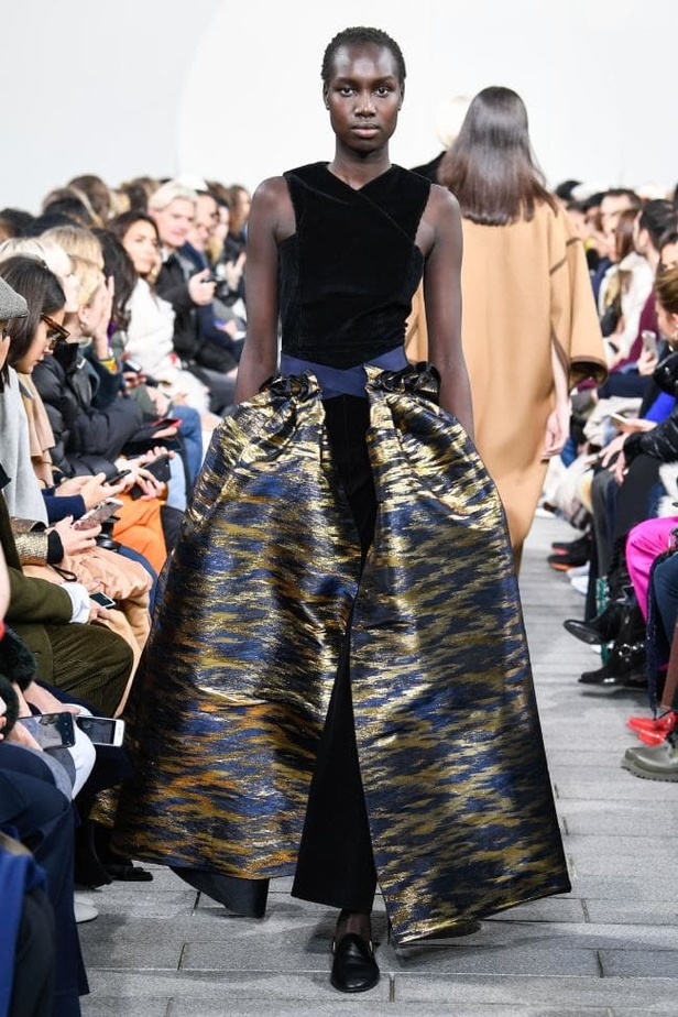 عرض أزياء ربيع كيروز لربيع 2019