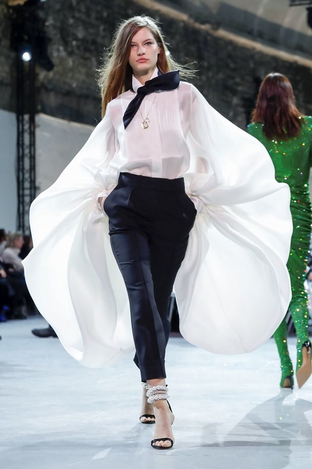 مجموعة الألبسة الراقية من ألكسندر فوتييه لربيع 2019