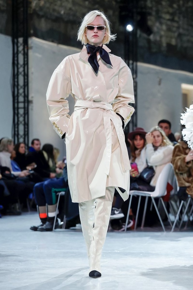 مجموعة الألبسة الراقية من ألكسندر فوتييه لربيع 2019