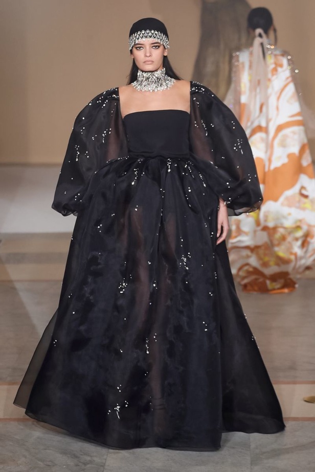 مجموعة ستيفان رولاند للهوت كوتور لموسم ربيع وصيف 2019