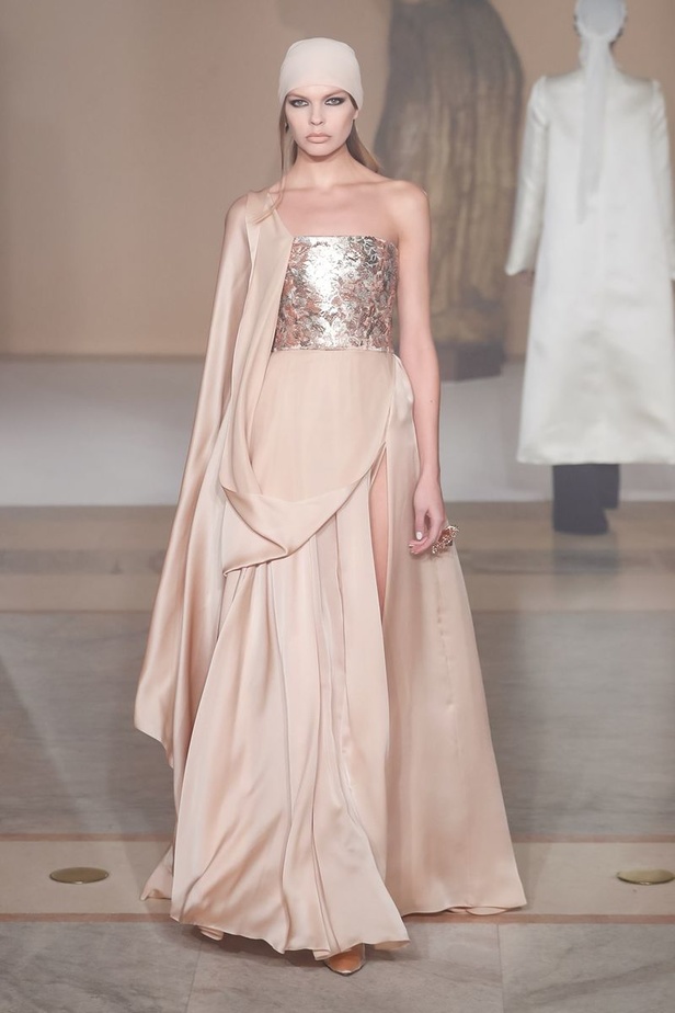 مجموعة ستيفان رولاند للهوت كوتور لموسم ربيع وصيف 2019