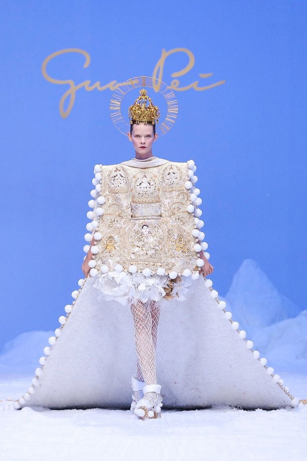 مجموعة Guo Pei للهوت كوتو لربيع وصيف 2020