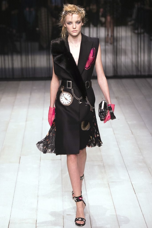 مجموعة الكسندر ماكوين لخريف وشتاء 2016