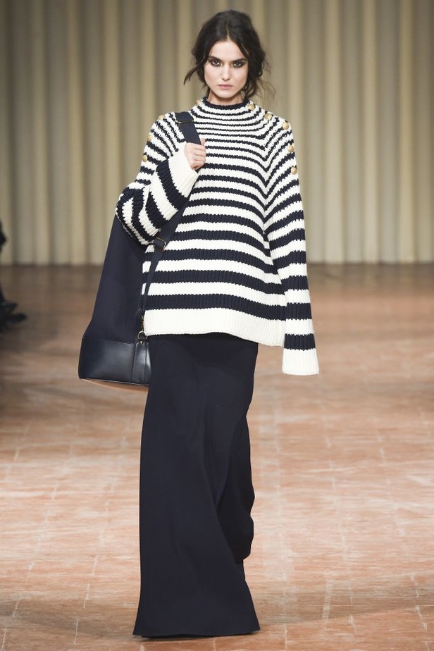  مجموعة Alberta Ferretti لخريف وشتاء 2017 !