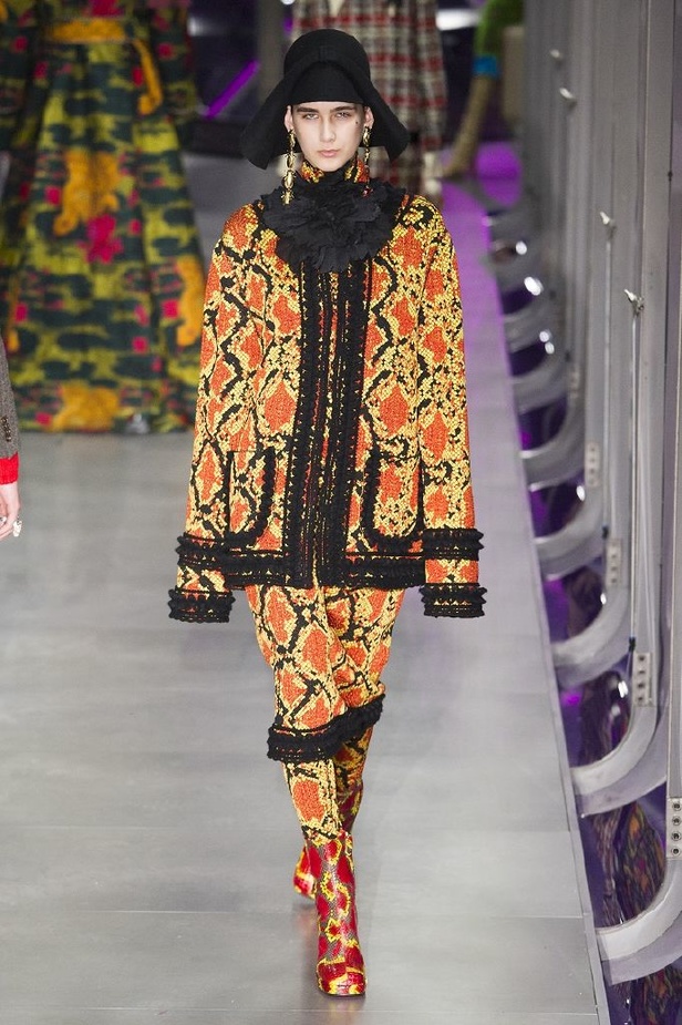 الازياء المشجرة بالوان مبهجة احدث موضة من دار غوتشي في شتاء 2018