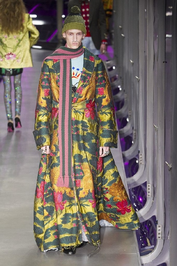 الازياء المشجرة بالوان مبهجة احدث موضة من دار غوتشي في شتاء 2018