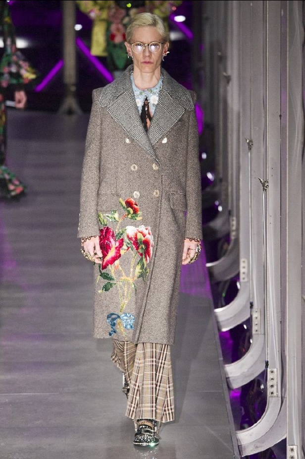 الازياء المشجرة بالوان مبهجة احدث موضة من دار غوتشي في شتاء 2018