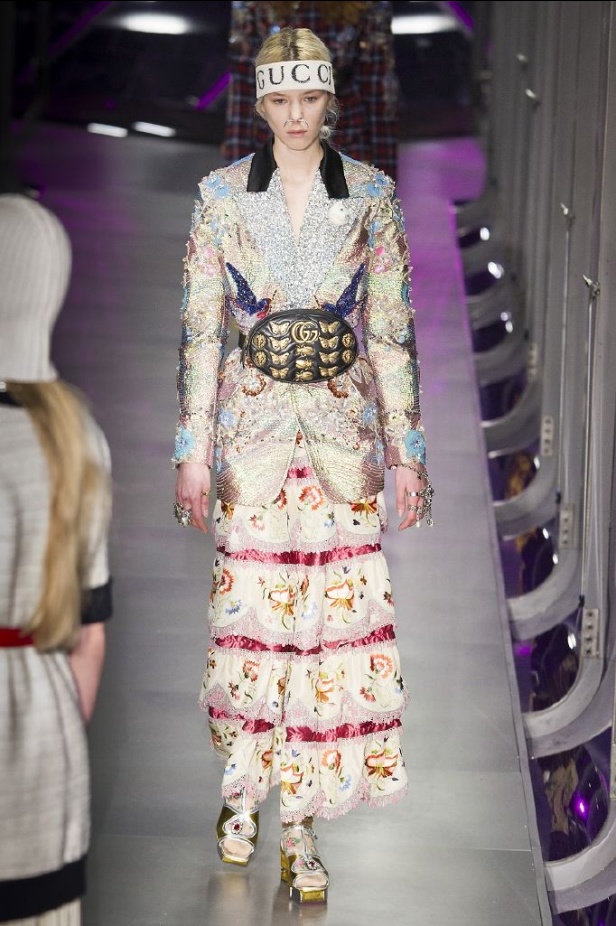الازياء المشجرة بالوان مبهجة احدث موضة من دار غوتشي في شتاء 2018