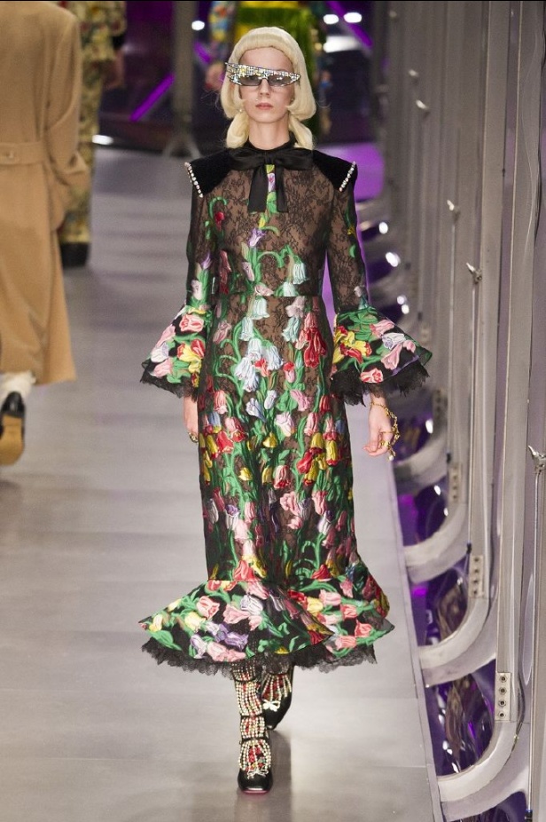 الازياء المشجرة بالوان مبهجة احدث موضة من دار غوتشي في شتاء 2018