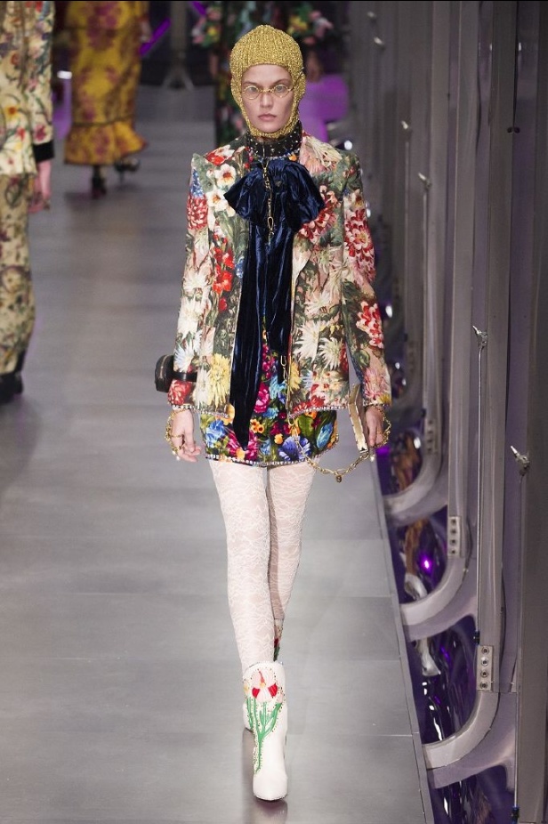 الازياء المشجرة بالوان مبهجة احدث موضة من دار غوتشي في شتاء 2018