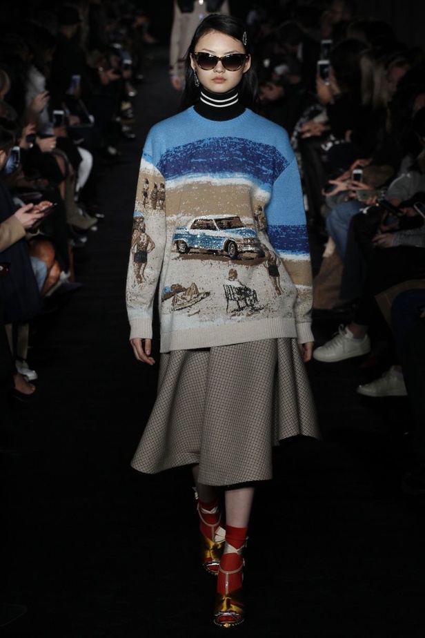 مجموعة دار N.21  لموسم خريف وشتاء 2017-2018