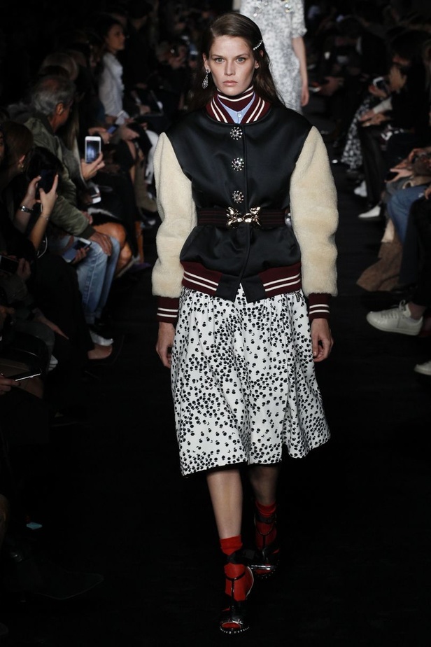 مجموعة دار N.21  لموسم خريف وشتاء 2017-2018