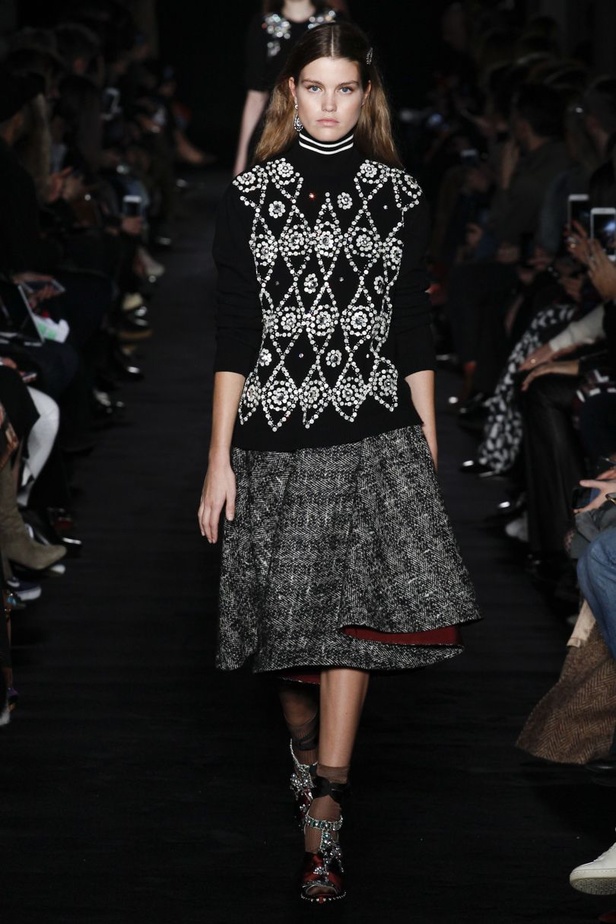 مجموعة دار N.21  لموسم خريف وشتاء 2017-2018