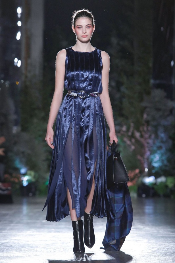 مجموعة AIGNER  للألبسة الجاهزة لخريف و شتاء 2019