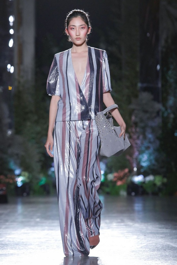 مجموعة AIGNER  للألبسة الجاهزة لخريف و شتاء 2019