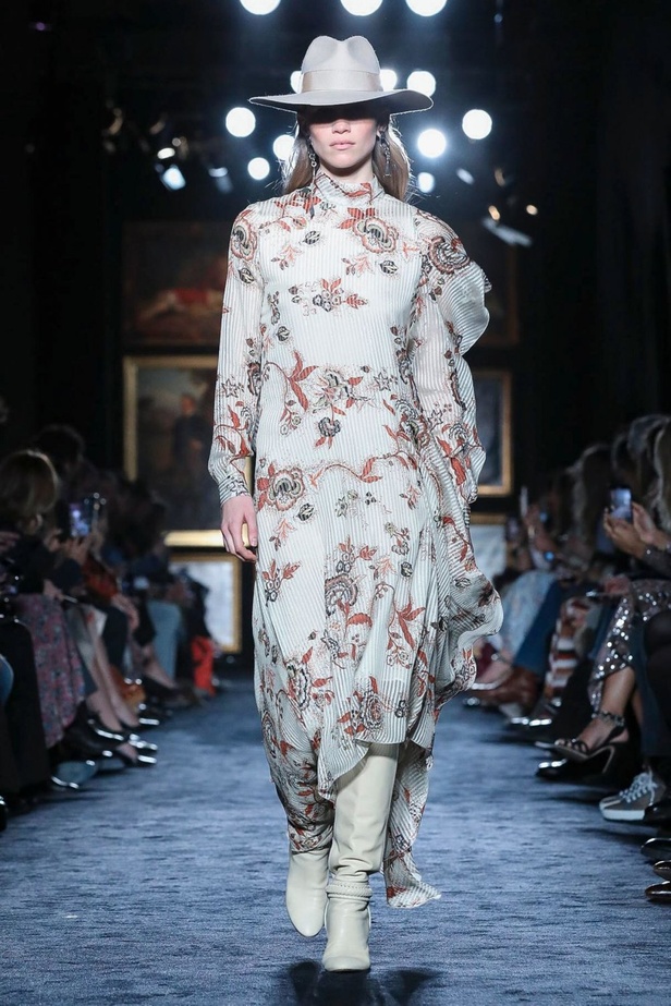 مجموعة إيترو ETRO لخريف وشتاء 2020-2021 خلال اسبوع الموضة في ميلانو