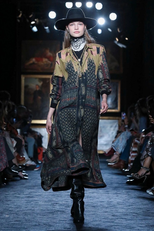 مجموعة إيترو ETRO لخريف وشتاء 2020-2021 خلال اسبوع الموضة في ميلانو