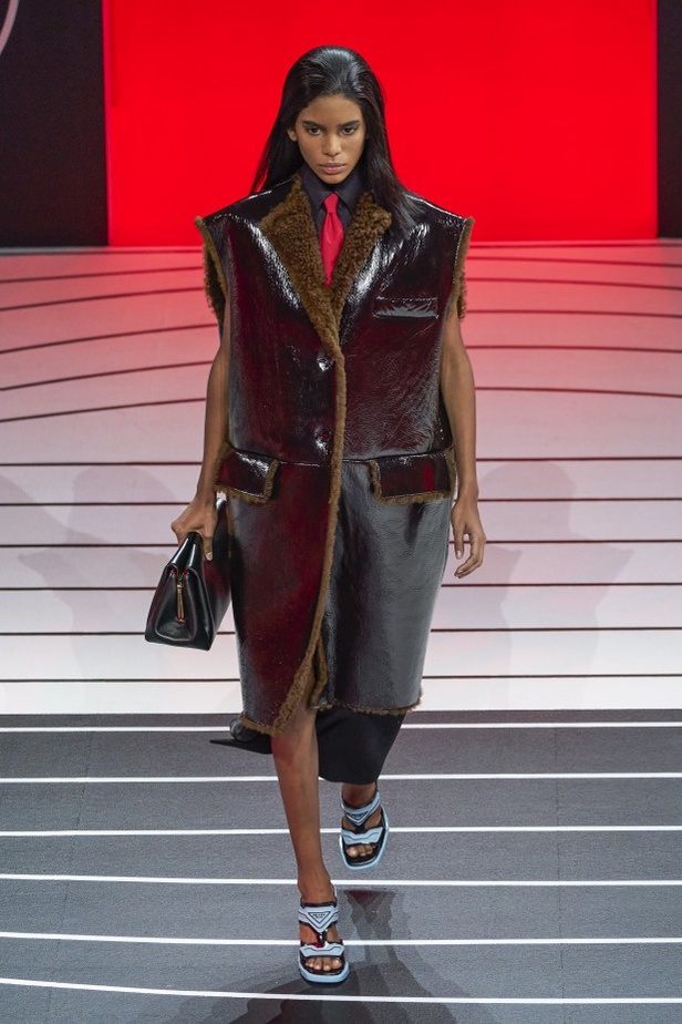 عرض أزياء  PRADA من اسبوع الموضة في ميلانو لخريف وشتاء 2020-2021