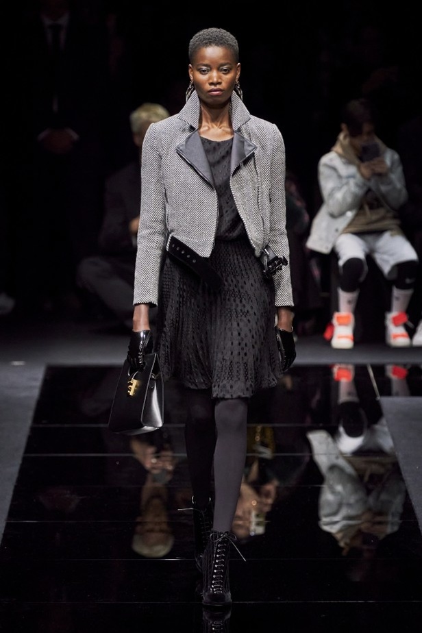 مجموعة امبريو أرماني  EMPORIO ARMANI لخريف وشتاء 2020-2021