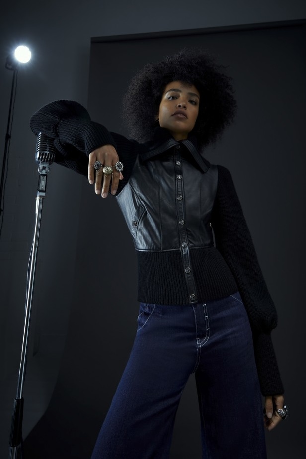 عرض أزياء Temperley London لخريف وشتاء 2022-2021