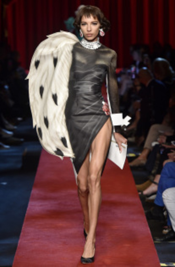 مجموعة Moschino لربيع وصيف ٢٠١٧!