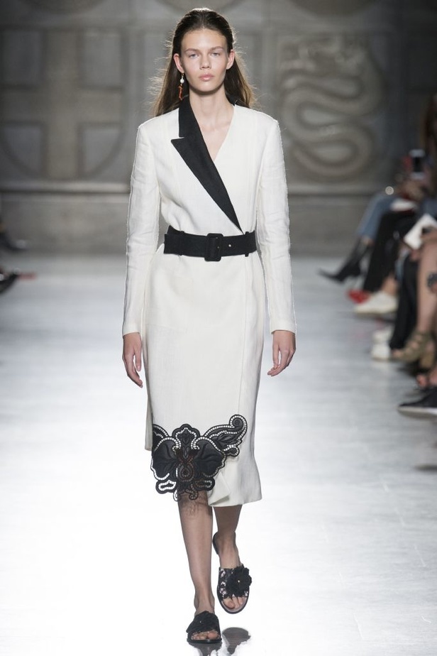 مجموعة فوستو بوغليزي لربيع و صيف 2018