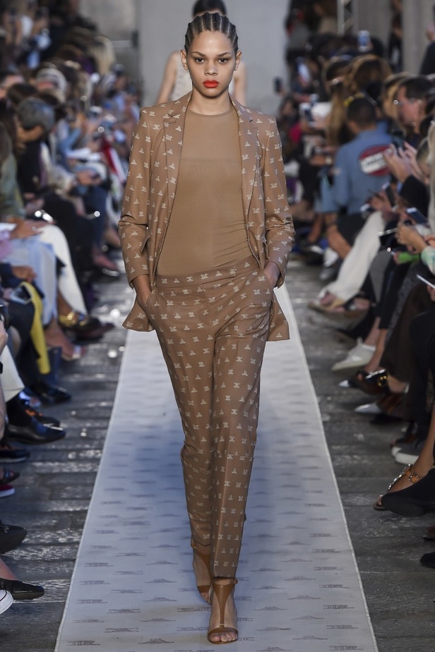 مجموعة ماكس مارا  لموسم ربيع وصيف 2018