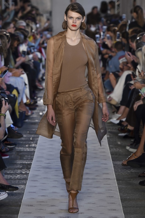 مجموعة ماكس مارا  لموسم ربيع وصيف 2018