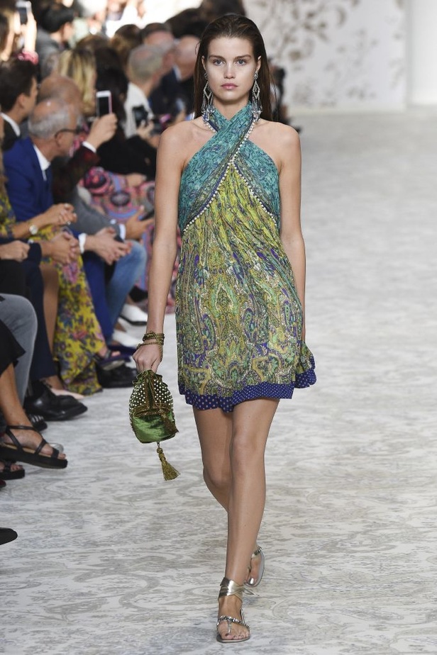 عرض أزياء “ايترو” Etro لربيع وصيف 2018 !