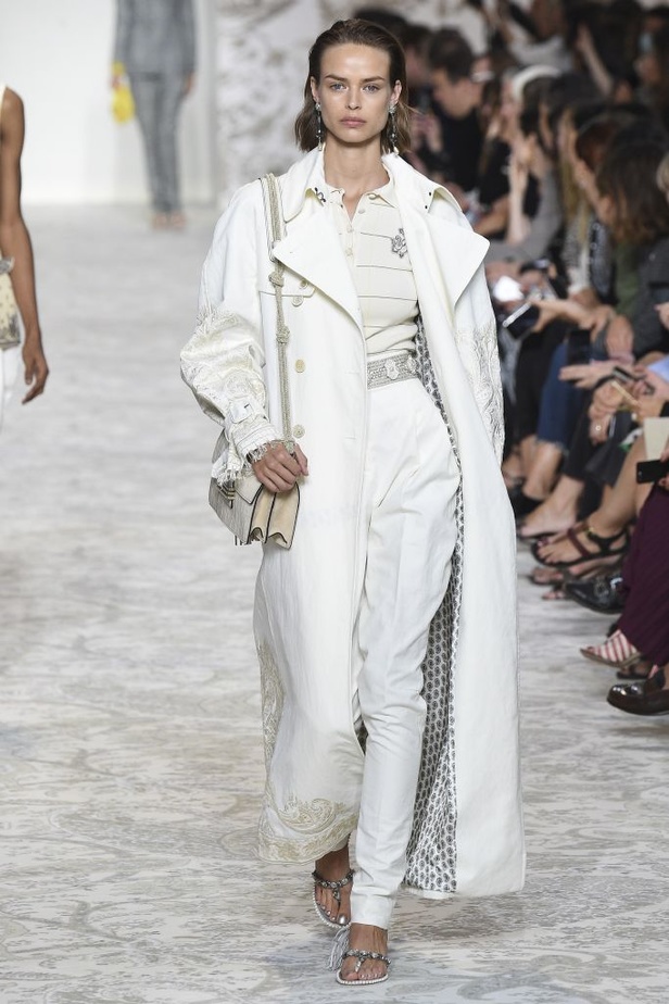 عرض أزياء “ايترو” Etro لربيع وصيف 2018 !