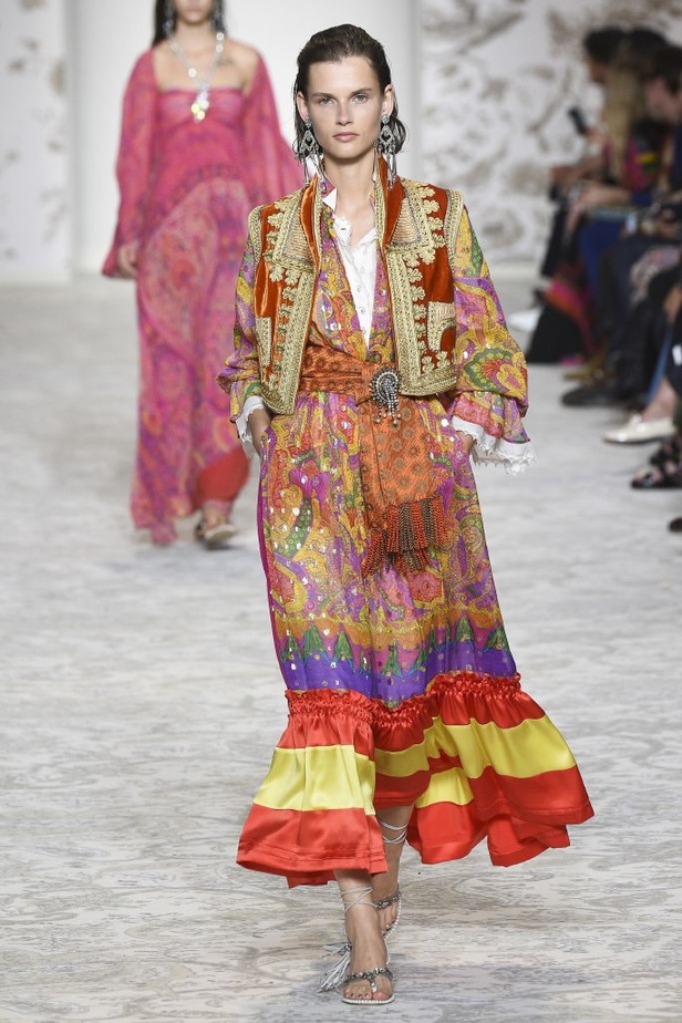 عرض أزياء “ايترو” Etro لربيع وصيف 2018 !