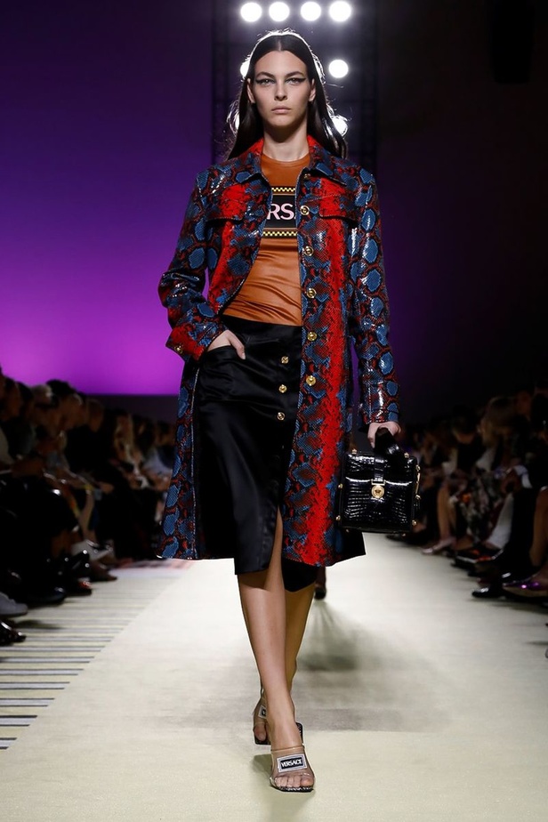 مجموعة فيرساتشي لموسم ربيع وصيف 2019