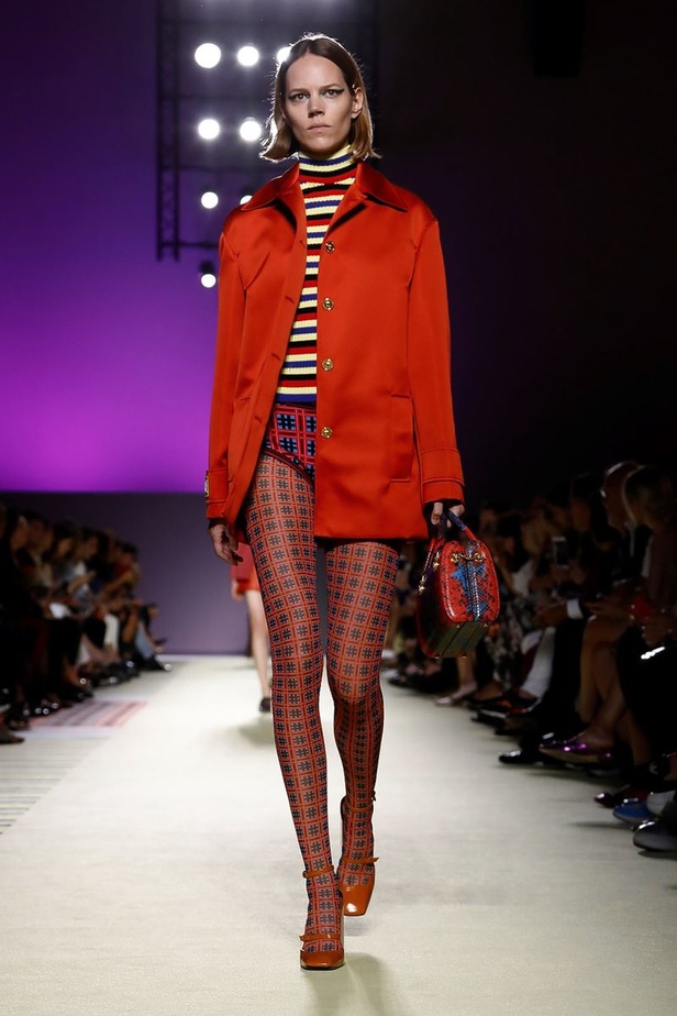 مجموعة فيرساتشي لموسم ربيع وصيف 2019