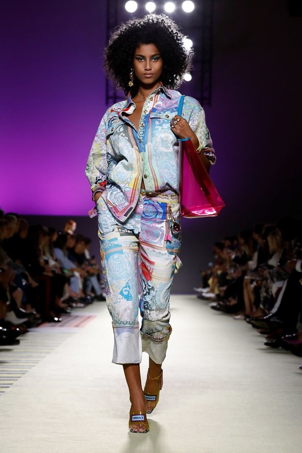 مجموعة فيرساتشي لموسم ربيع وصيف 2019