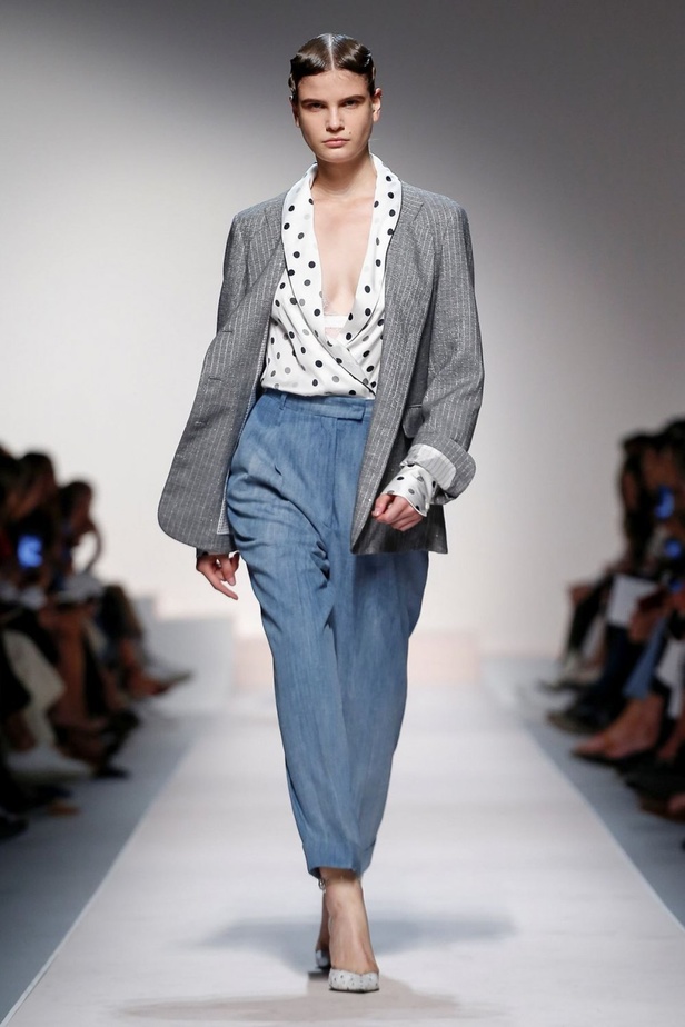 اسبوع الموضة في ميلان 2019 عرض أزياء ERMANNO SCERVINO لربيع وصيف 2020