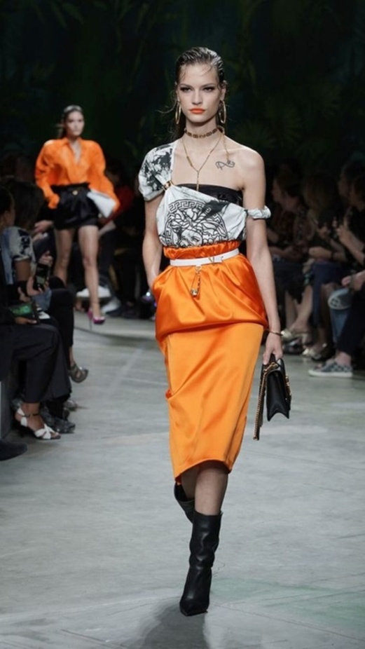 عرض ازياء Versace SS20