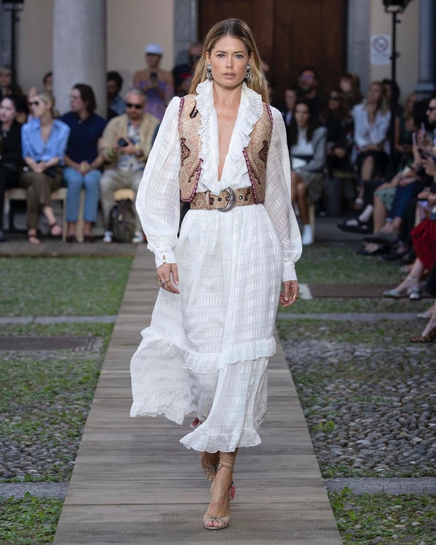 اسبوع الموضة في ميلان 2019  مجموعة ETRO لربيع وصيف 2020