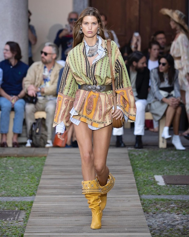 اسبوع الموضة في ميلان 2019  مجموعة ETRO لربيع وصيف 2020