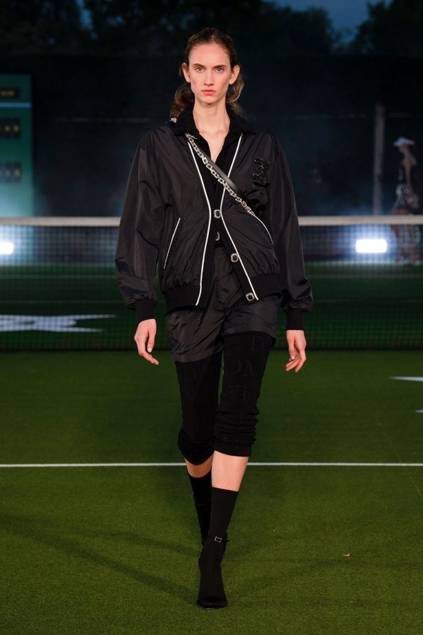 عرض ازياء David Koma في لندن لموسم ربيع وصيف 2021