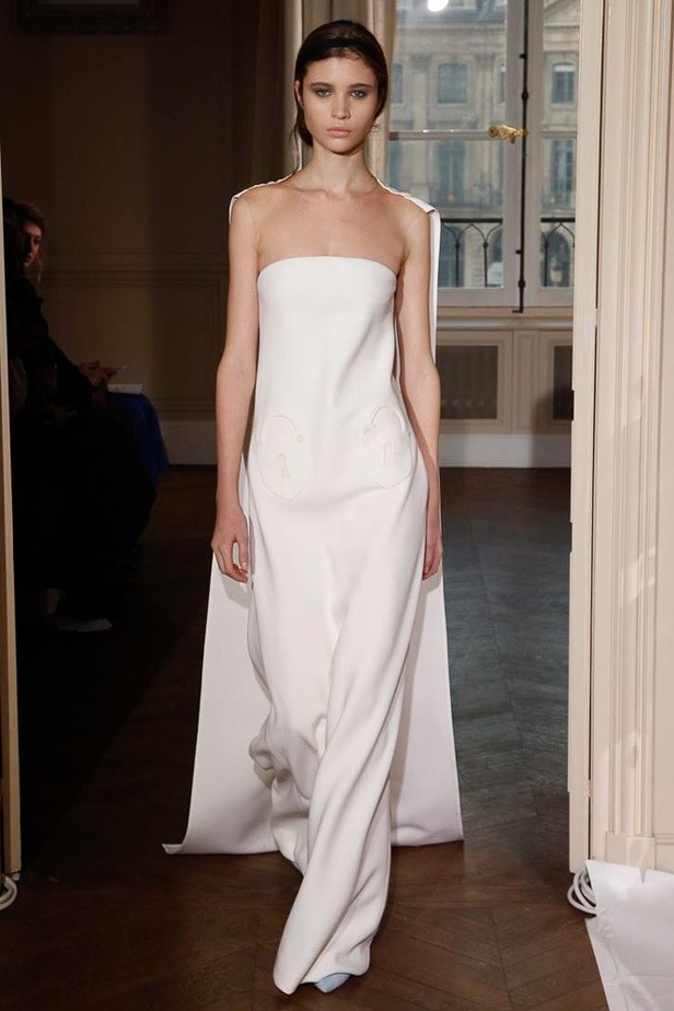 مجموعة الألبسة الراقية من شياباريلي لربيع 2017